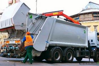 В Украине представили сверхмощный мусоровоз IVECO Trakker В Украине представили сверхмощный мусоровоз IVECO Trakker