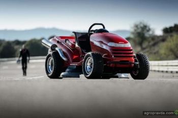 Honda сделает самую быструю газоносилку в мире еще быстрее Honda сделает самую быструю газоносилку в мире еще быстрее