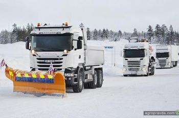 Как чистят дороги в странах, в которых снега по колено. Фото