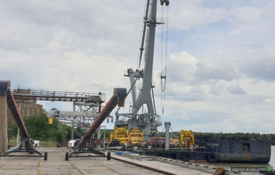 Акваторію порту «Усть-Дунайськ» розширили заради запуску рейдової перевалки зерна