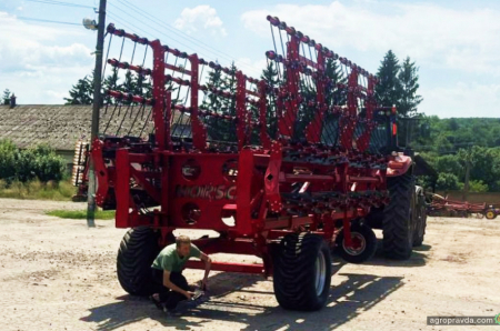 Новий коток-подрібнювач HORSCH Cultro 12 TC вже працює в полі на Вінниччині