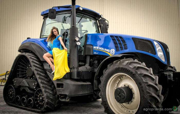 Полугусеничный трактор Т8.410 SmarTrax представят в Киеве