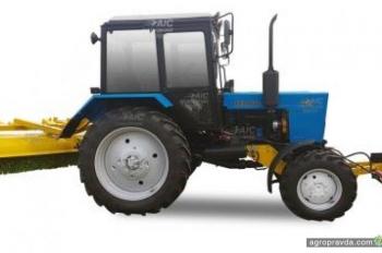 АИС начинает продажи тракторов BELARUS для коммунальных служб