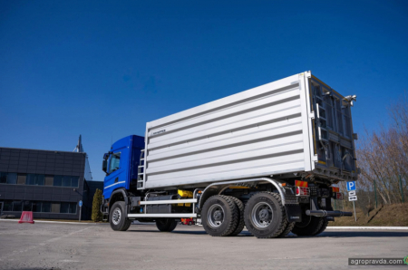 Scania представила аграрний самоскид польових робіт