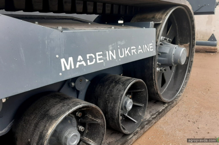 В Європі продали перший український гусенічний перевантажувач Заводу Кобзаренка