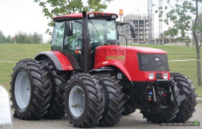 Беларусь предложила наладить в Украине еще одно производство тракторов