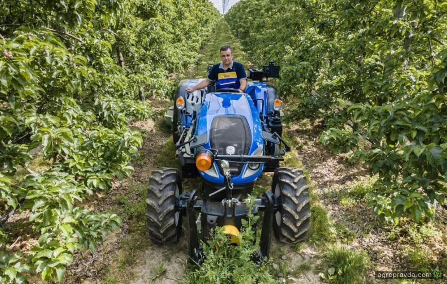 New Holland представив нову лінійку садових тракторів