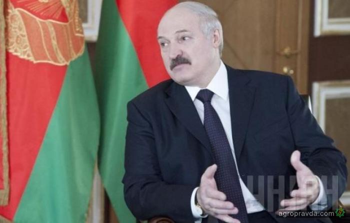 Лукашенко: Россия ведет себя неприлично