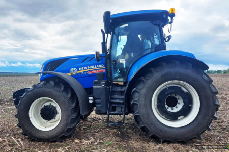Трактори New Holland продовжують вражати під час демонстрацій