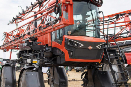 KUHN FIGHTER 3000: продуктивність і точність захисту рослин