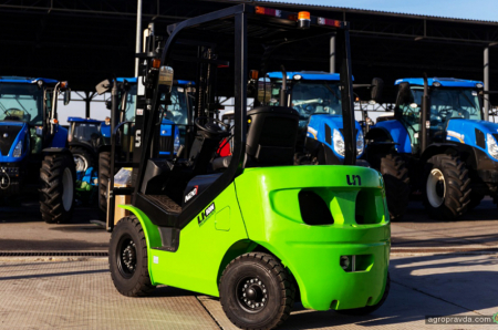В Україні пропонуються електричні навантажувачі UN Forklift