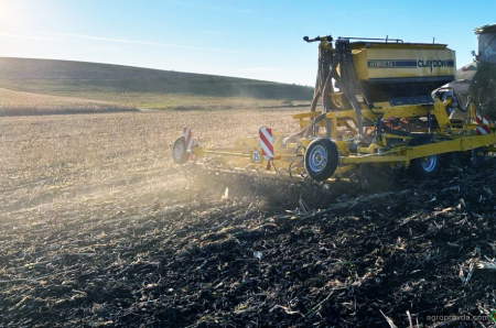 Як пройшов посів озимої пшениці сівалкою Claydon Hybrid T4 на полях Івано-Франківщини