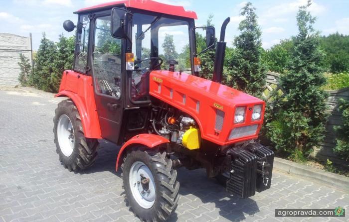 В Бобруйске выпущен 15-тысячный трактор