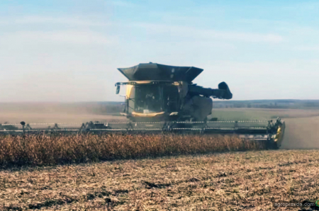 Комбайн NEW HOLLAND CR11 — новий стандарт продуктивності на полях Тернопільщини