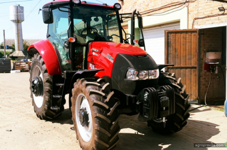 Волинські аграрії закупили трактор CASE IH