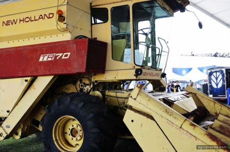 New Holland відзначає 50 років інновацій Twin Rotor