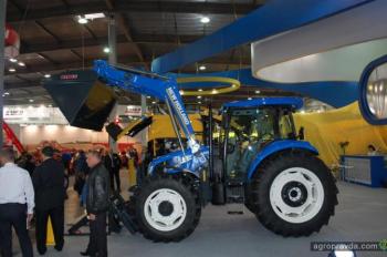 На выставке в Украине представили сельхозтехнику до показа в Европе