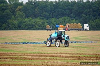 Новинки мировых брендов сельхозтехники представили в Винницкой области