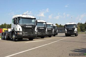 Крупная партия автомобилей Scania передана аграриям