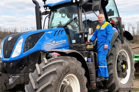 Перший в Україні New Holland T7.300 - вже в полі