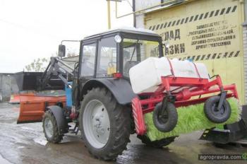Тест-драйв коммунально-уборочного «комбайна» на базе трактора Беларус 