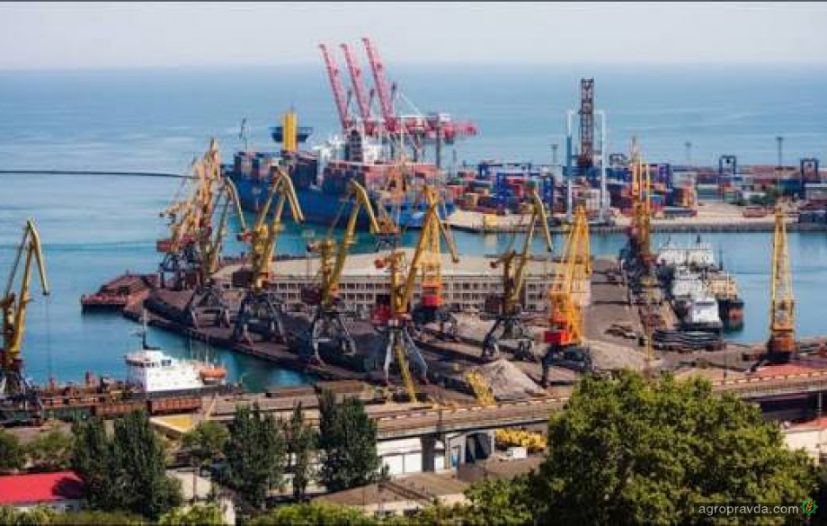 Мінагрополітики шукає екстрену допомогу для фермерів через блокаду портів