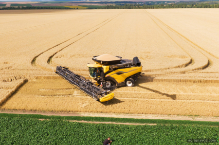ТЕХНОТОРГ презентував інноваційний комбайн нового покоління New Holland CR11