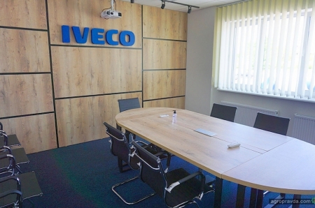 Под Киевом открыли крупнейший в Украине дилерский центр IVECO