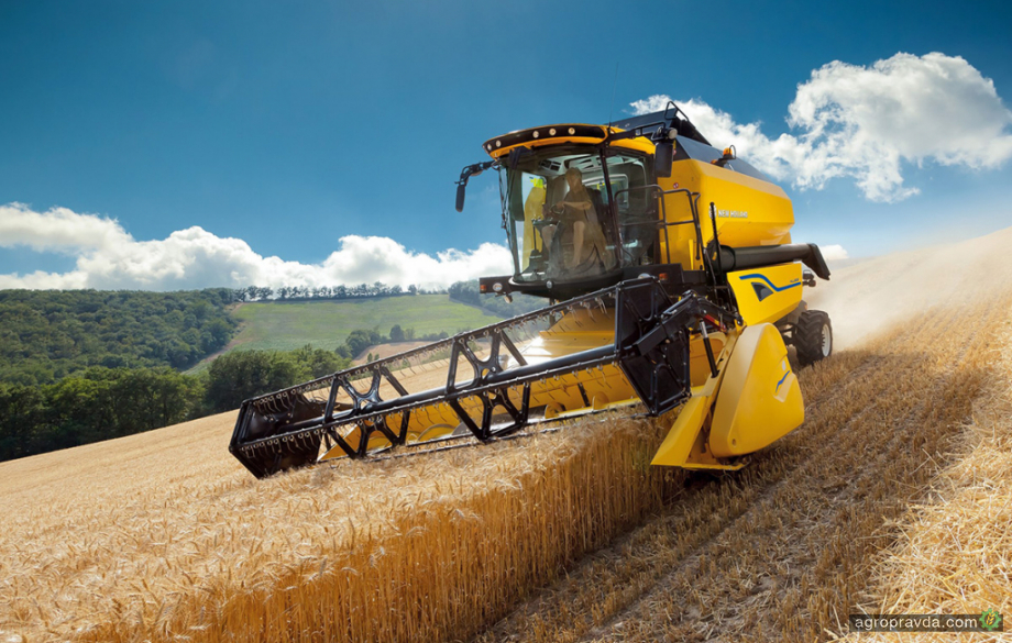 New Holland підвищує продуктивність завдяки вдосконаленню жатки та комбайна