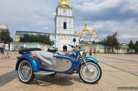 В Киеве исчез памятник мотоциклу