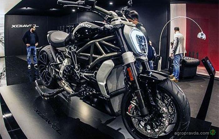 Самый красивый мотоцикл года Ducati xDiavel поступил в продажу в Европе