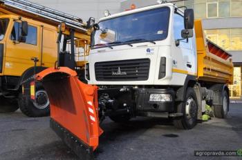 В Украине представили новую спецтехнику на шасси МАЗ, КрАЗ, Ford Cargo