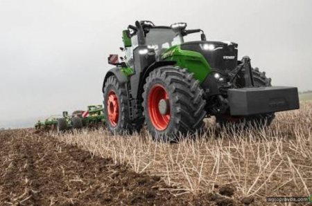 Вперше в Україні було представлено флагманський трактор Fendt 1052 Gen4