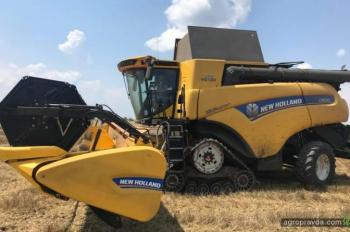 Украинской делегации представили новую технику New Holland для почвообработки 