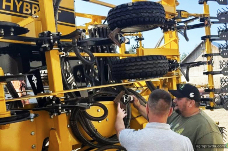 Господарство Волині обрало сівалку Claydon