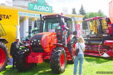 Какие интересные тракторы представили в Киеве к сезону