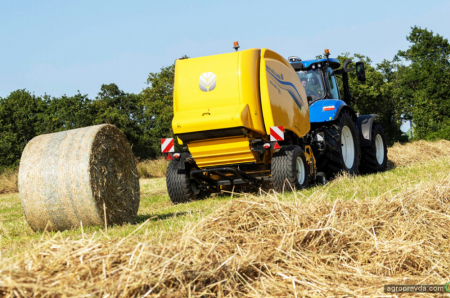 Нові рулонні прес-підбирачі New Holland Roll-Belt™ PLUS