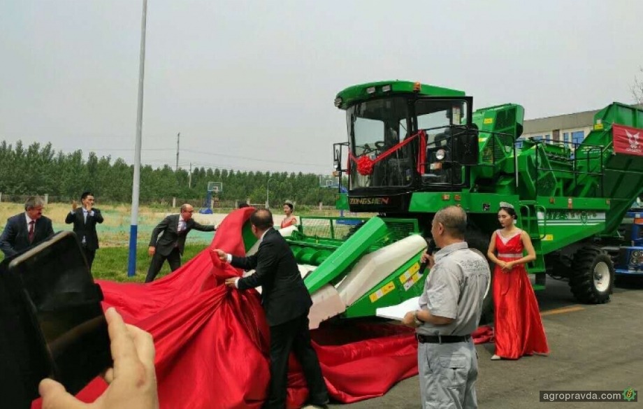 В Китае соберут новую партию комбайнов 