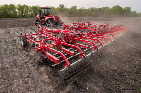 Конструктивні особливості передпосівних культиваторів Wil-Rich XL2 та QX2