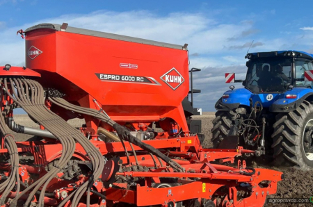 Рішення для аграріїв: New Holland T8.440 Genesis і посівний комплекс KUHN ESPRO