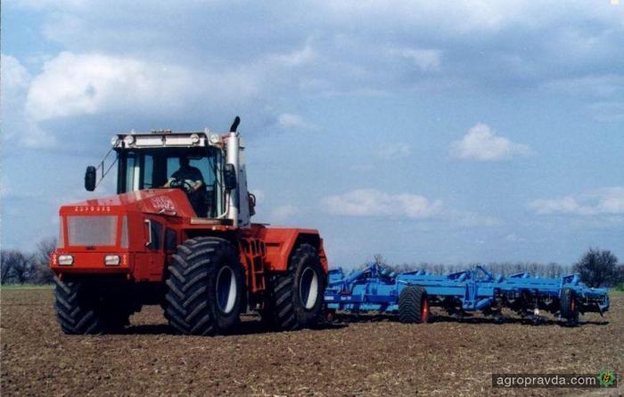 В Украине начнут выпускать новый трактор