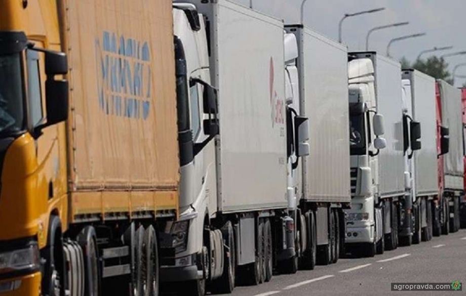 Білоруська генпрокуратура вважає, що в Україні «викрадено» 121 вантажівку