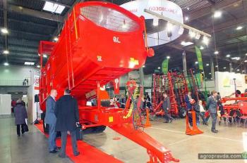 Замминистра АПК дала старт новым трейлерам на украинском рынке