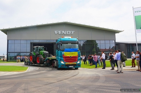 Под Киевом испытали трактор Fendt 936 нового поколения