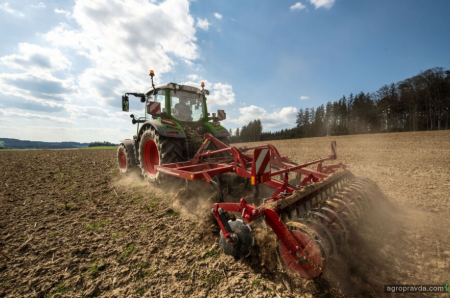 Більше, ніж просто трактор. Fendt оновив трактори 300 Vario