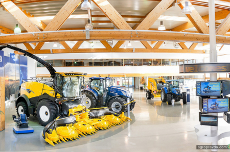 Завод New Holland у Зедельгемі святкує 120-річчя