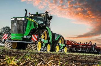 John Deere представил свой первый 4-гусеничный трактор