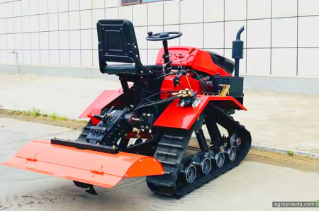 Китайці оновили модель культового гусеничного трактору
