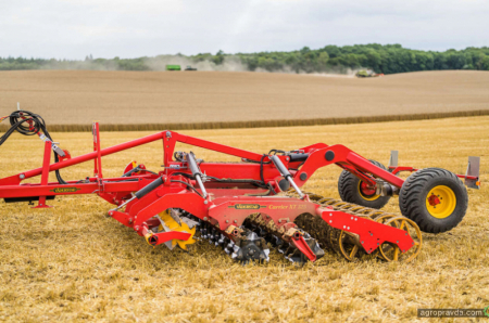 Väderstad Carrier із CrossCutter — універсальне рішення для ріпаку та соняшнику