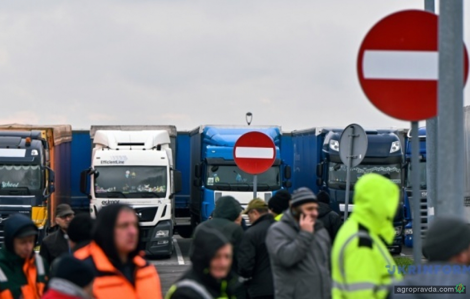 Словацькі перевізники погрожують блокуванням українського кордону з п’ятниці